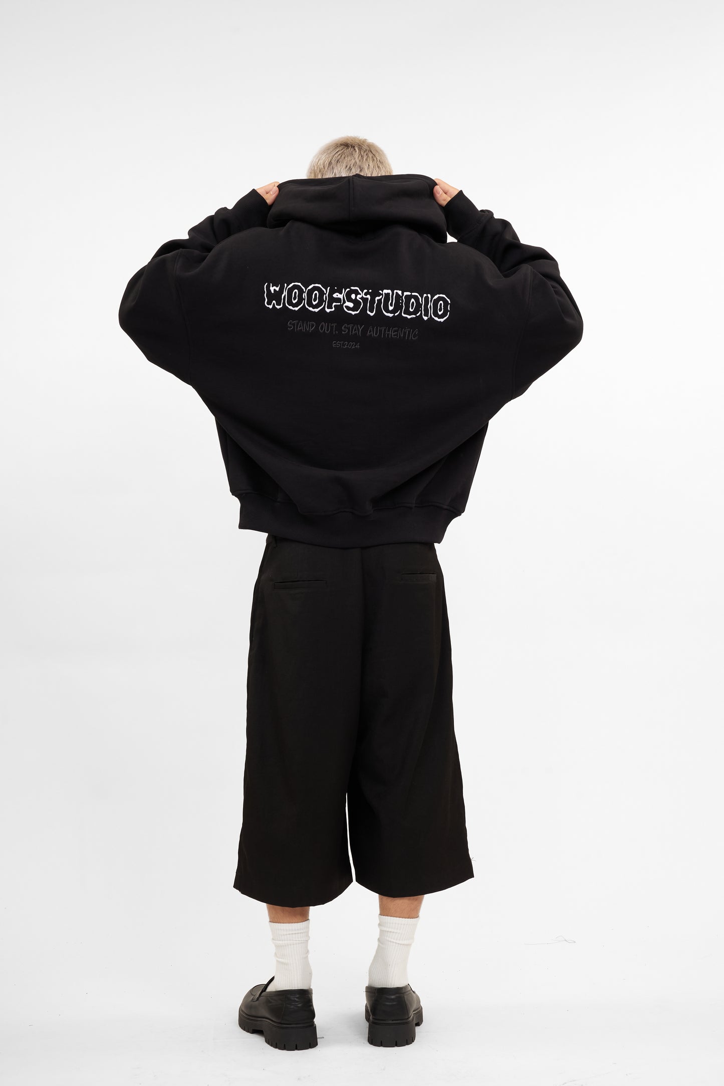 Áo hoodie logo Woof