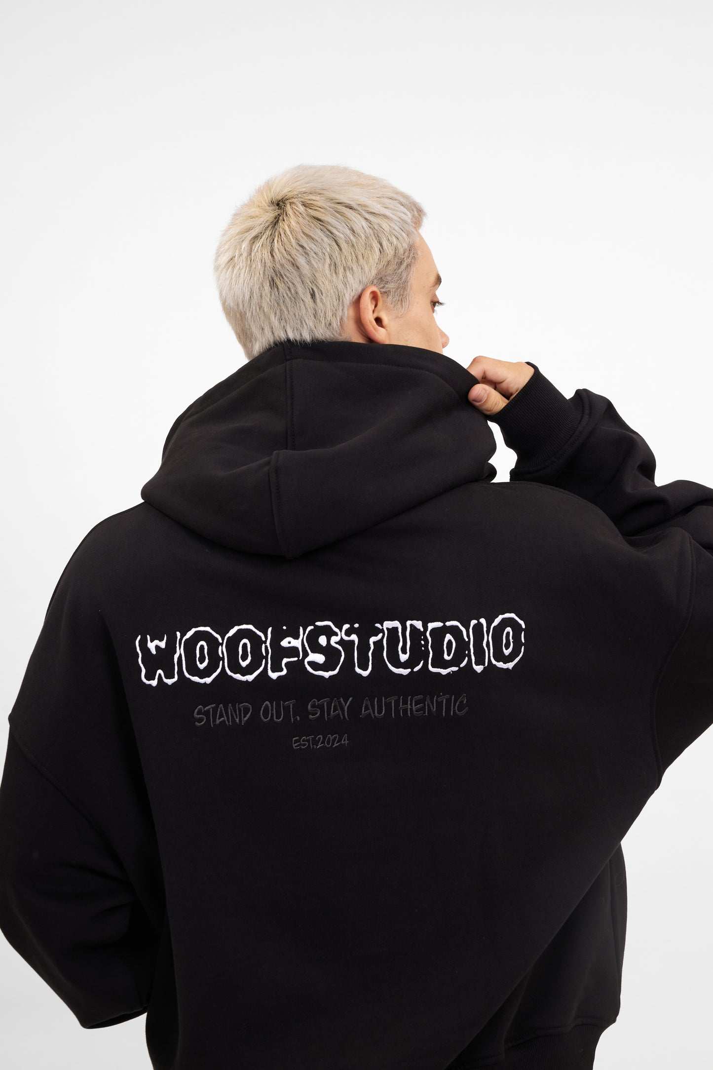 Áo hoodie logo Woof