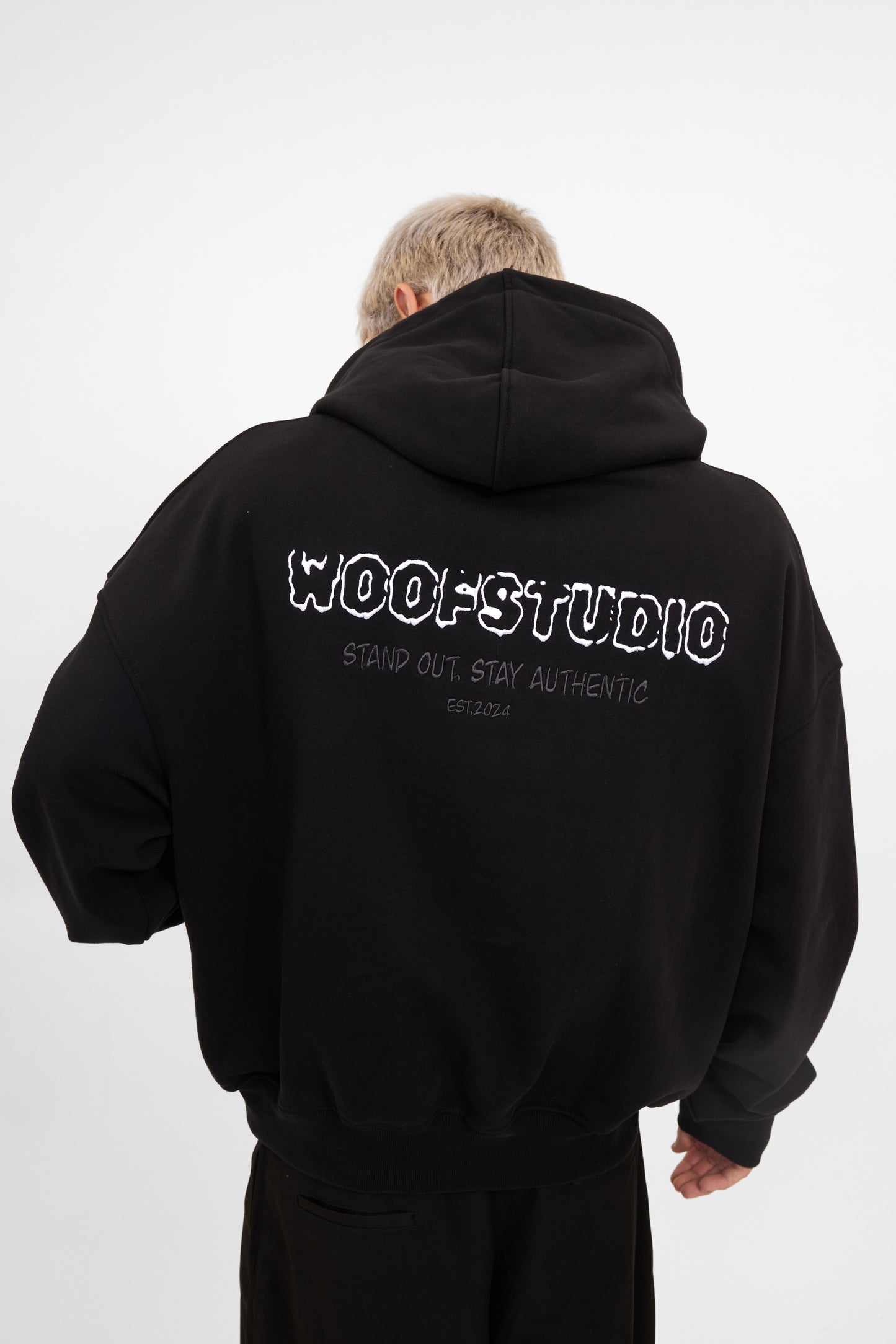 Áo hoodie logo Woof